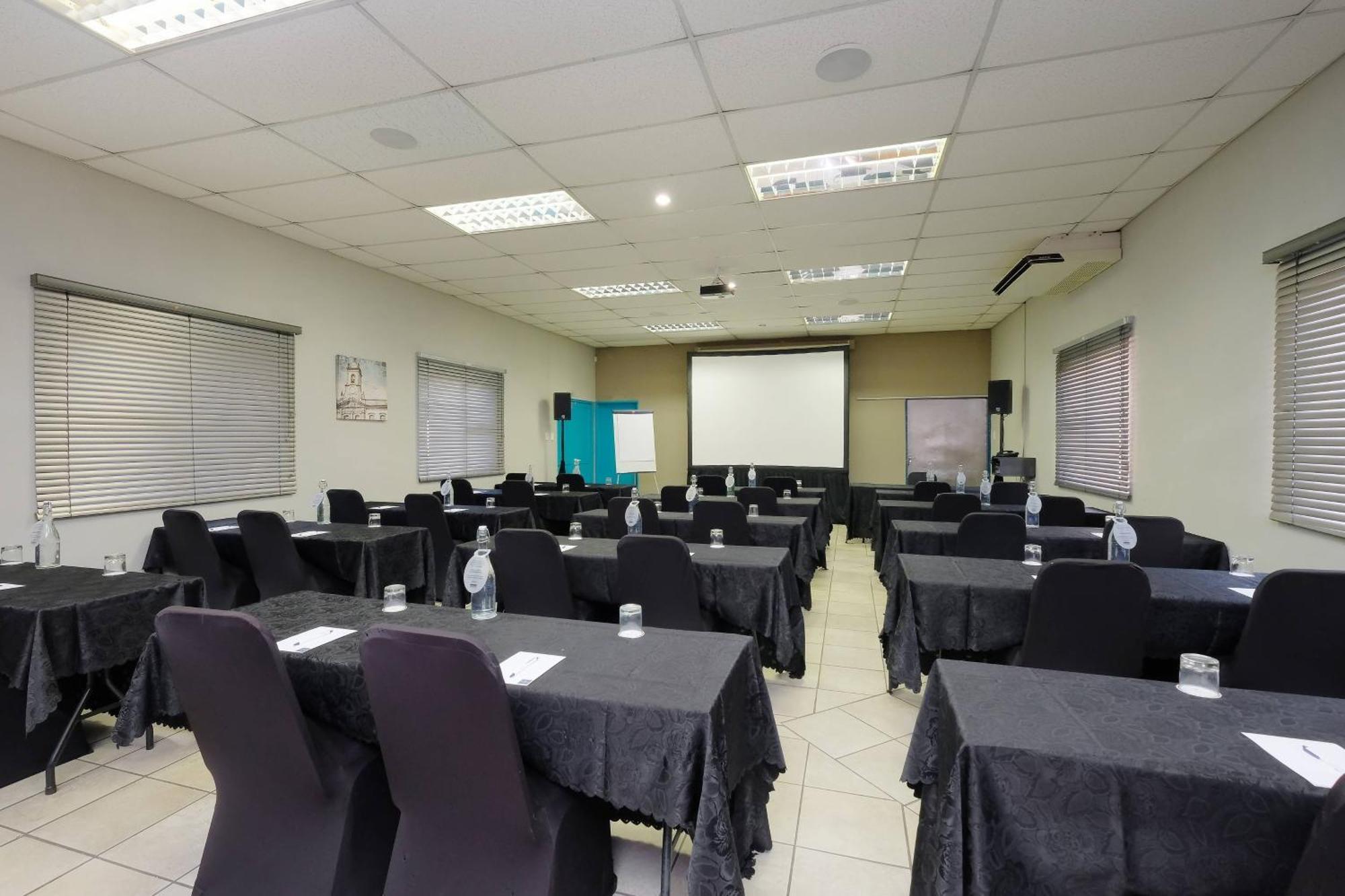 Protea Hotel By Marriott Polokwane Landmark Kültér fotó