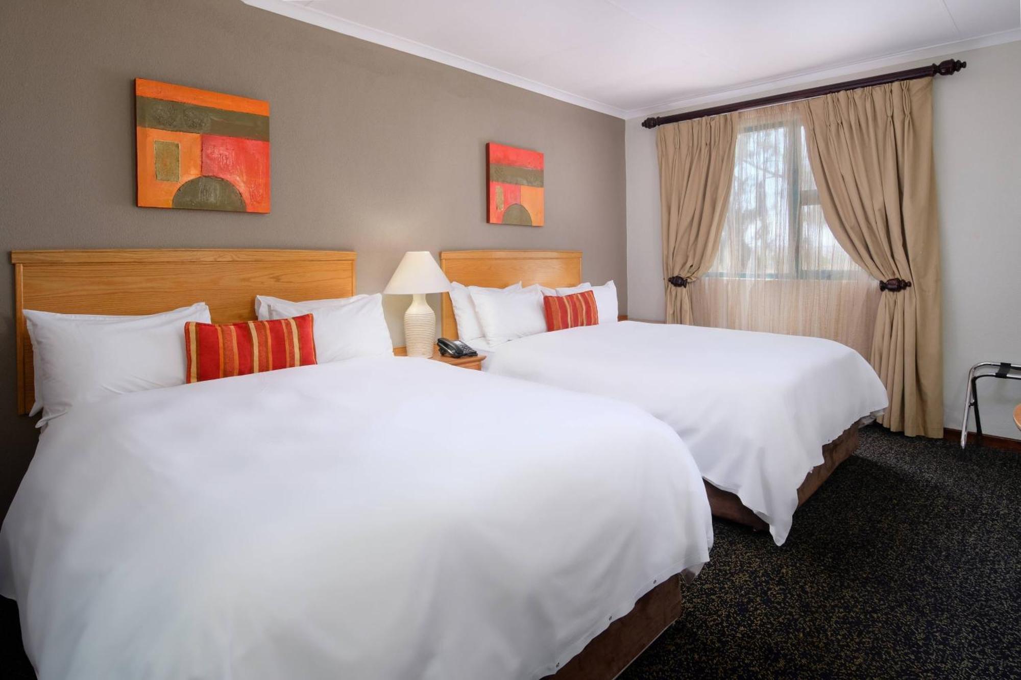 Protea Hotel By Marriott Polokwane Landmark Kültér fotó