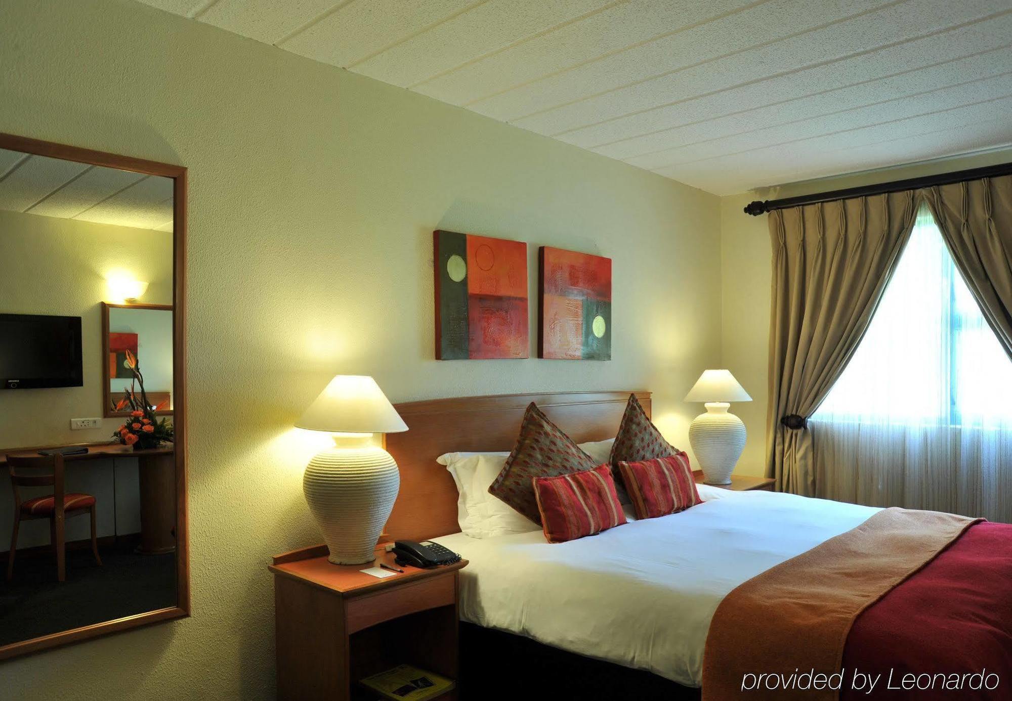 Protea Hotel By Marriott Polokwane Landmark Kültér fotó