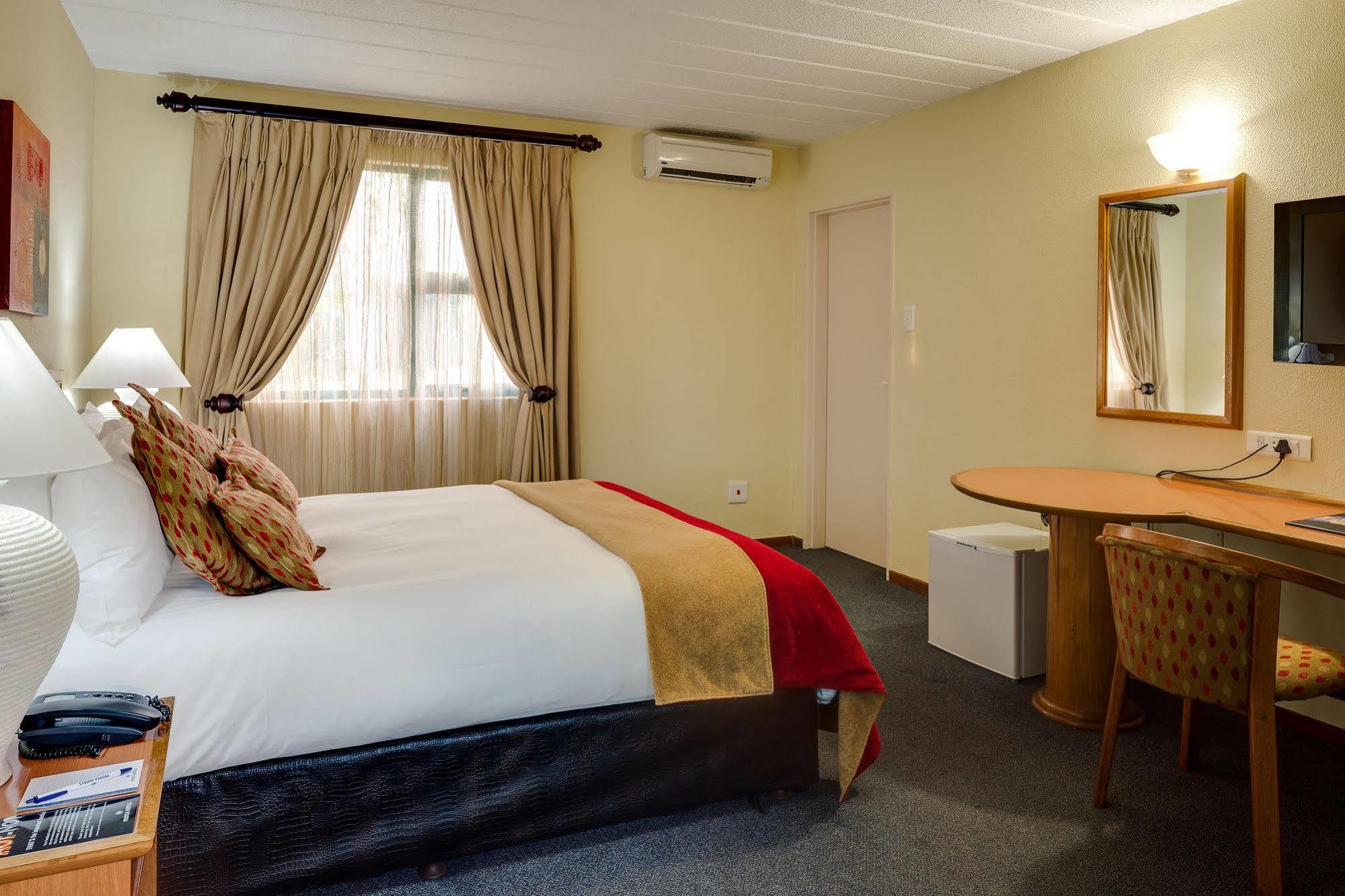 Protea Hotel By Marriott Polokwane Landmark Kültér fotó